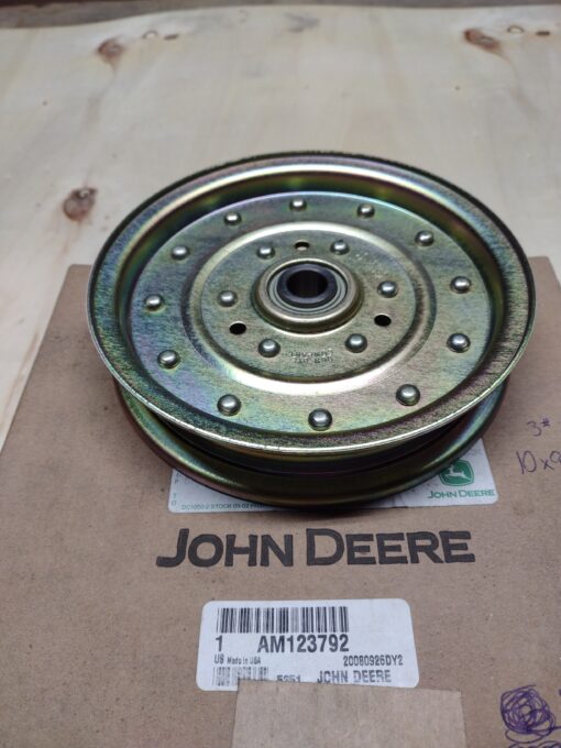 John Deere Idler pulley am123792 - Image 2