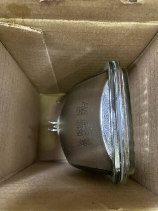 John Deere headlight AM102023 - Image 2