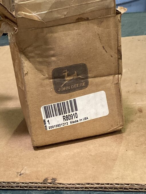 John Deere drive shaft guide R80910