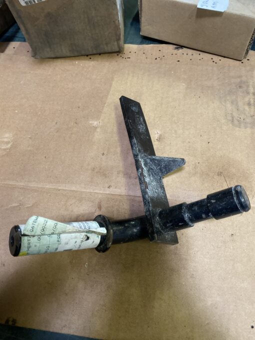 John Deere right spindle AM35414 - Image 2