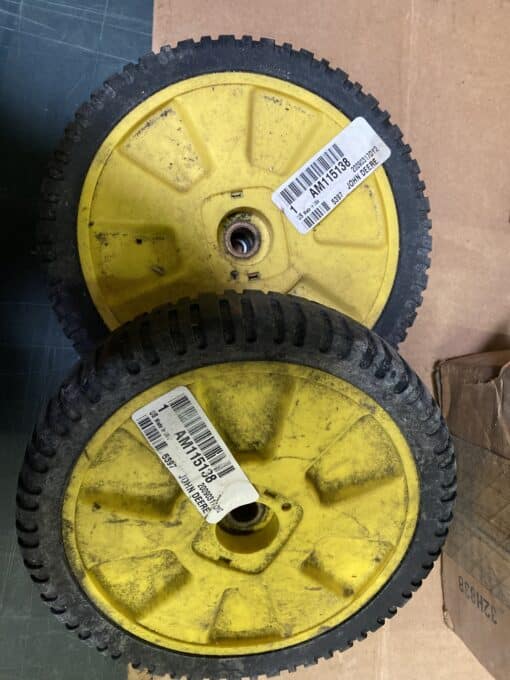 John Deere drive wheel AM115138 - Image 2