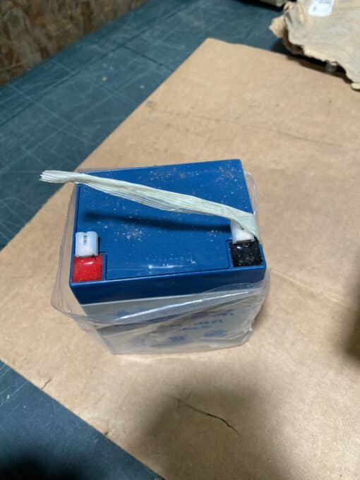 John Deere sealed battery GC00017 - Image 2