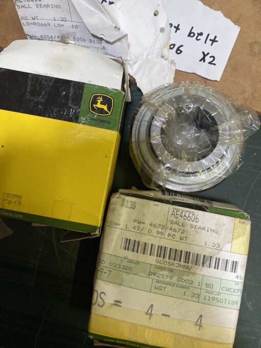 John Deere Belt roller bearing AE46606 - Image 2